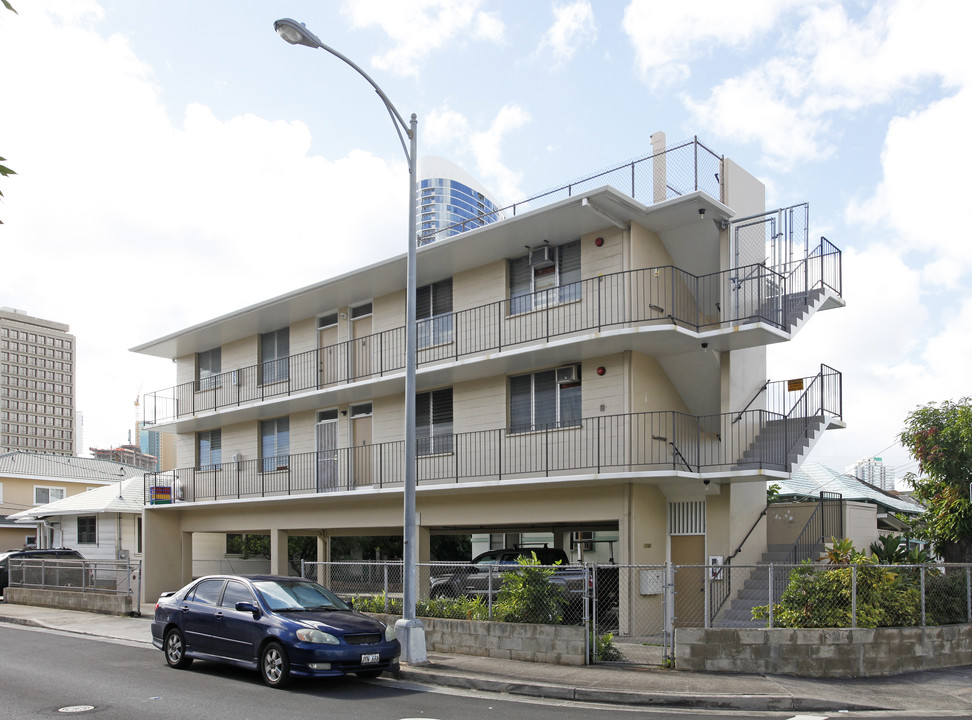 1241 Rycroft St in Honolulu, HI - Building Photo