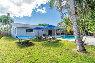 3151 NW 69th St in Fort Lauderdale, FL - Building Photo - Building Photo