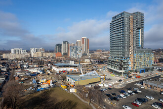 Galleria on the Park - Building 4A & B in Toronto, ON - Building Photo - Building Photo