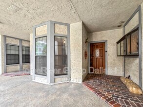 8610 Turtle Creek Blvd in Dallas, TX - Building Photo - Building Photo