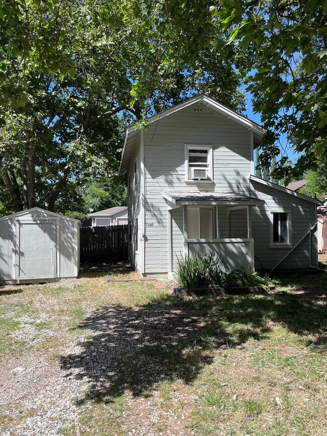property at 7287 Quarry Ln