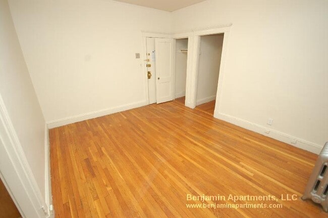231 Park Dr, Unit 2 in Boston, MA - Building Photo - Building Photo