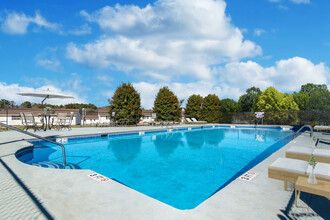 Reserve at Hillcrest Apartments in Spartanburg, SC - Foto de edificio - Building Photo