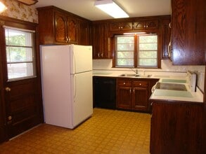 3820 Orchard Rd SE in Smyrna, GA - Building Photo - Building Photo