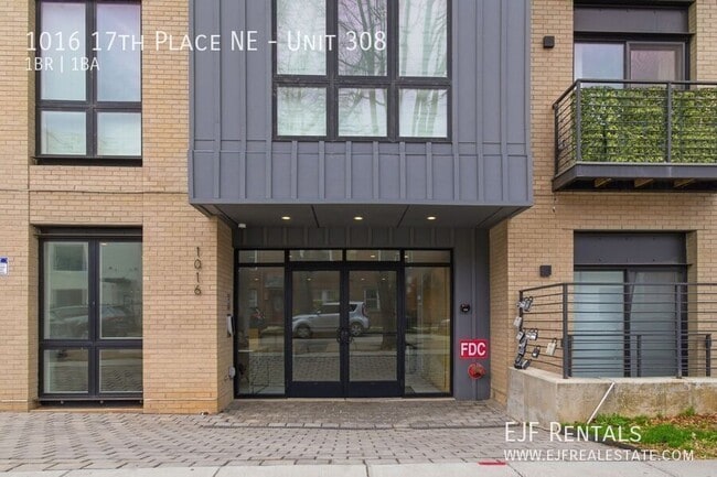 1016 17th Pl NE in Washington, DC - Building Photo - Building Photo