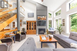 4790 Massey Ln in Ottawa, ON - Building Photo - Building Photo