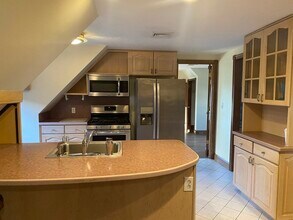 112 Lancaster St, Unit 2 in Quincy, MA - Building Photo - Building Photo