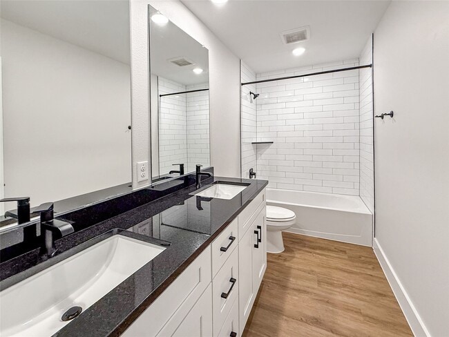 5603 Mobeetie Lp in Bee Cave, TX - Building Photo - Building Photo