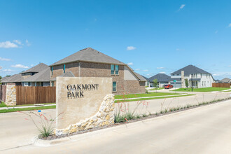 Ascend at Oakmont Park in Red Oak, TX - Building Photo - Building Photo