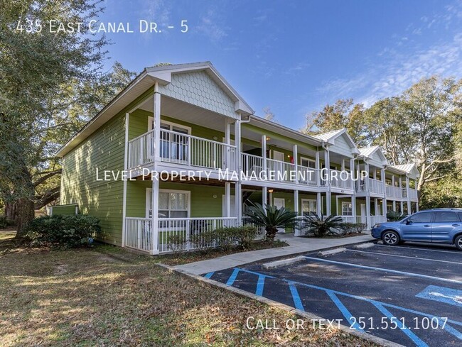 435 E Canal Dr in Gulf Shores, AL - Building Photo - Building Photo