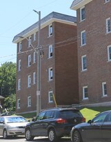 Rockwood Estates in Hamilton, ON - Building Photo