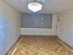 2751 Taft St-Unit -312 in Hollywood, FL - Building Photo - Building Photo