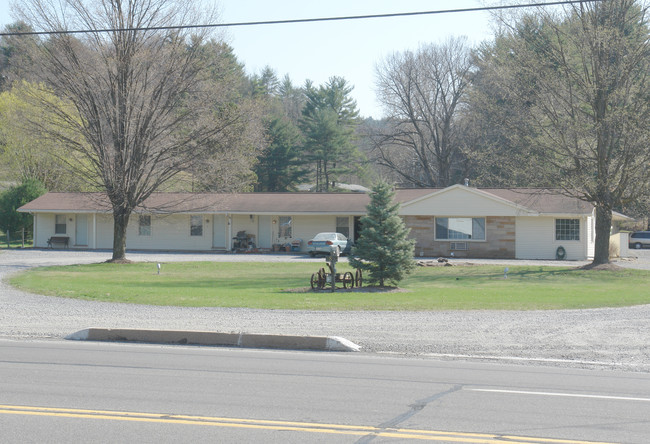 2800 Lycoming Creek Rd in Williamsport, PA - Foto de edificio - Building Photo