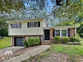 4169 Rocky Face Dr in Douglasville, GA - Building Photo