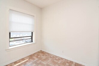 2249 W Wilson Ave in Chicago, IL - Building Photo - Building Photo
