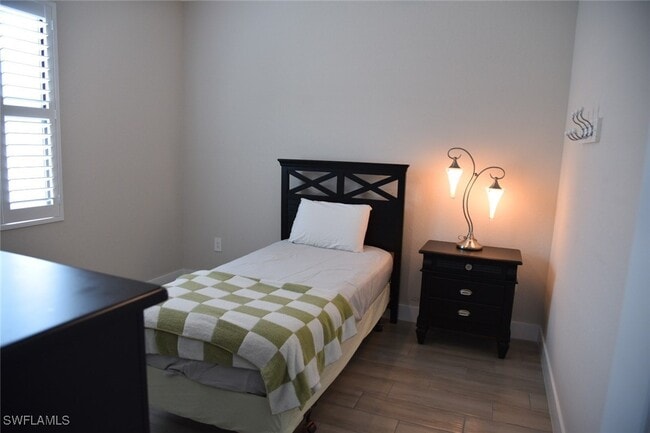 property at 4666 Villa Capri Ln