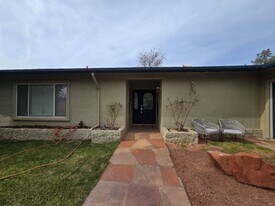 15 Last Wagon Cir in Sedona, AZ - Building Photo