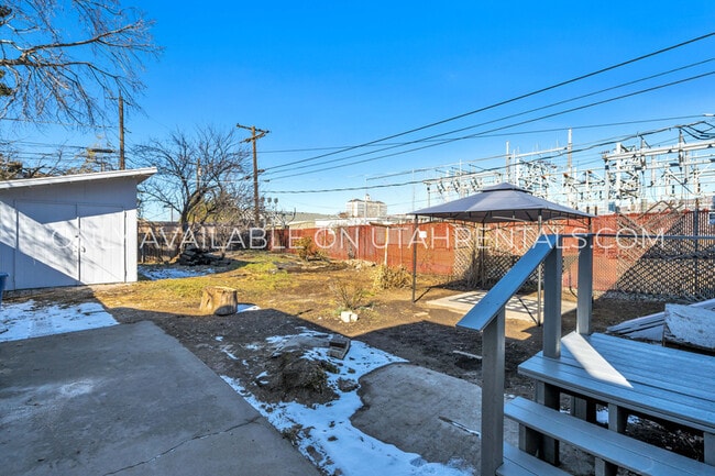 744 S Roberta St in Salt Lake City, UT - Building Photo - Building Photo