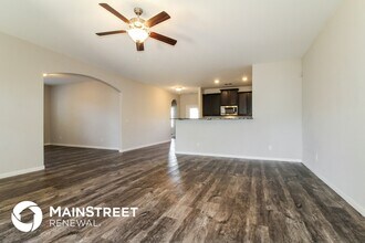 320 E Georgia Terrace in Mustang, OK - Foto de edificio - Building Photo