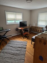 61 Vandenburgh Ave in Troy, NY - Building Photo - Building Photo