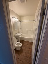 63757 Harriet Rd, Unit B in Coos Bay, OR - Building Photo - Building Photo