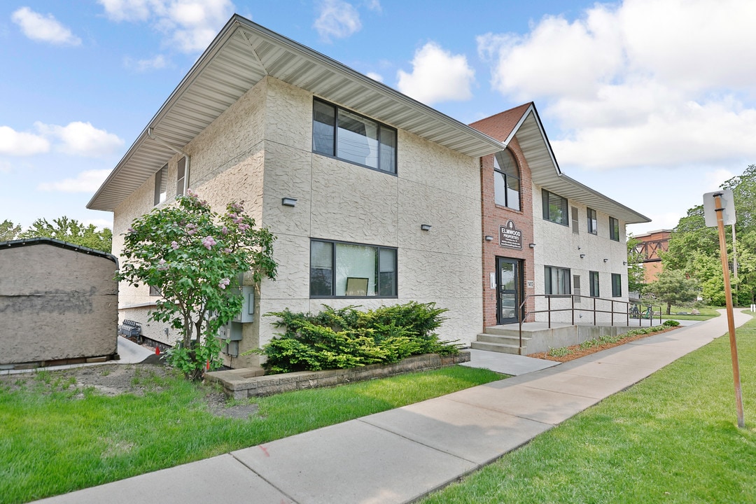 1410 Rollins Ave SE in Minneapolis, MN - Foto de edificio