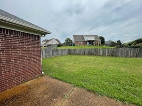 6018 Weatherby Cove in Southaven, MS - Building Photo - Building Photo