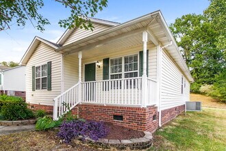 971 Avery Ct in Concord, NC - Building Photo - Building Photo