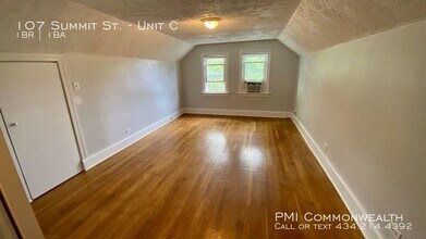 107 Summit St-Unit -Unit C in Charlottesville, VA - Building Photo - Building Photo