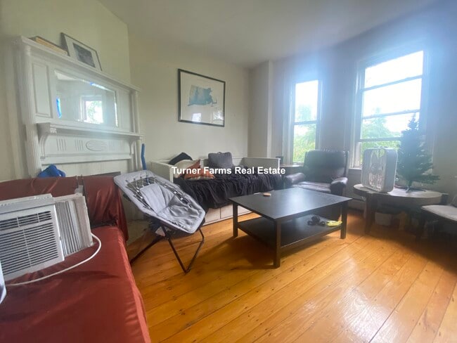 108 Central St, Unit 2L
