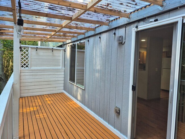 2066 NE Green Glen Ln in Bremerton, WA - Building Photo - Building Photo