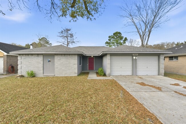 property at 2822 Forest Point Dr