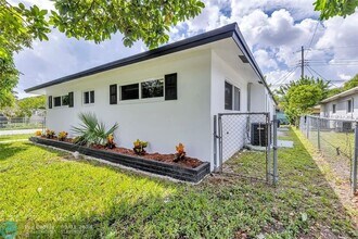 800-802-802 SW 6th Ct in Pompano Beach, FL - Building Photo - Building Photo