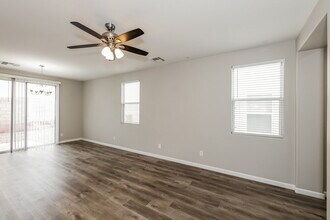 6344 Alpine Tree Ave in Las Vegas, NV - Building Photo - Building Photo