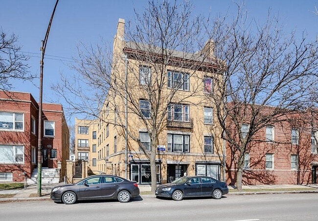 property at 3806 W Irving Park Rd