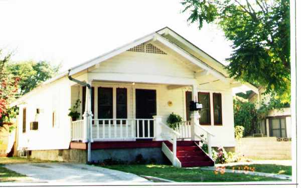 222-222 1/2 Orange Grove Ave in Fillmore, CA - Building Photo - Building Photo