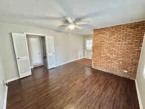 5129 Kittie Lee Ln in Memphis, TN - Building Photo - Building Photo