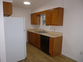 1208 Fiesta Way in Frankfort, KY - Building Photo - Building Photo