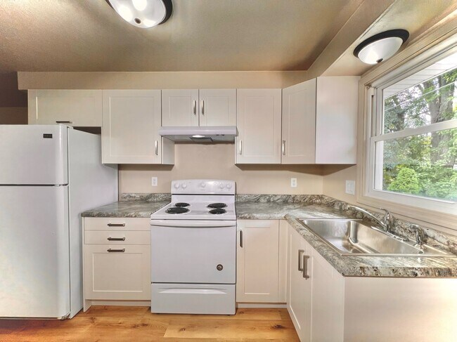 420 N Norwood Ave, Unit 3