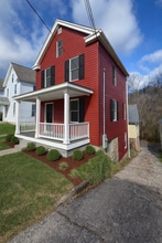 433 Pennsylvania Ave in Morgantown, WV - Building Photo - Building Photo