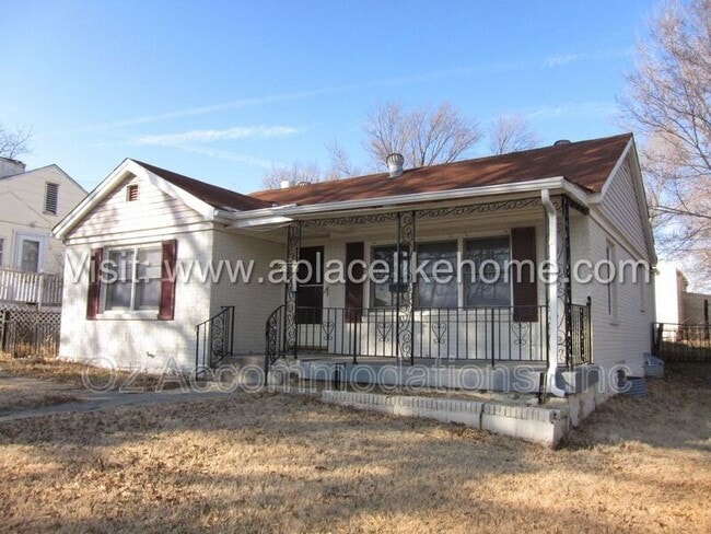 2936 Stewart Ave in Kansas City, KS - Building Photo - Building Photo