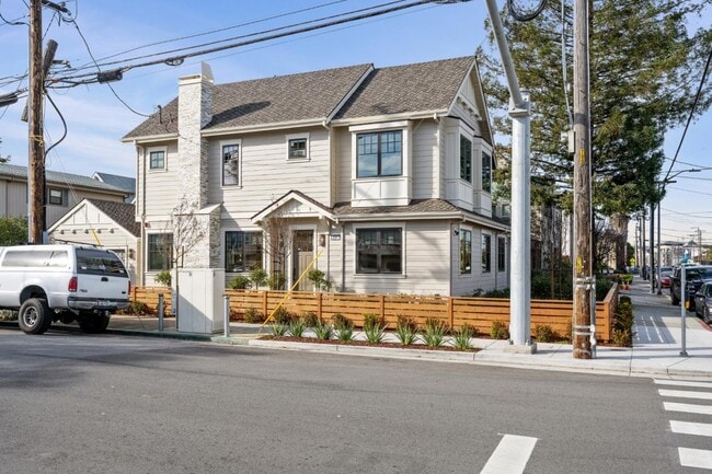 property at 261 E Bellevue Ave