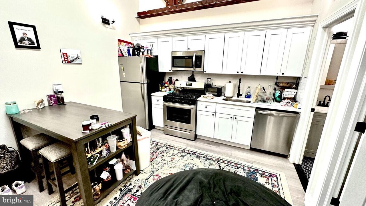 344 Conarroe St Photo