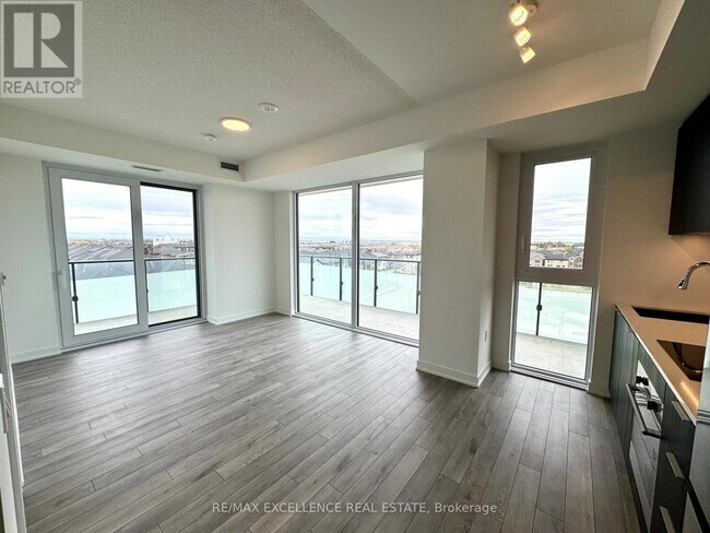 15 Skyridge Dr in Brampton, ON - Building Photo - Building Photo