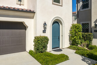 Legado in Irvine, CA - Foto de edificio - Building Photo