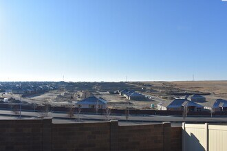 7257 W 26th Ave in Kennewick, WA - Foto de edificio - Building Photo