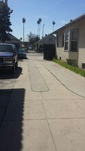 555 W 45th St in Los Angeles, CA - Foto de edificio - Building Photo