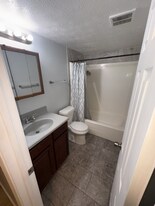1837 Faye Rd, Unit 1837 in Akron, OH - Building Photo