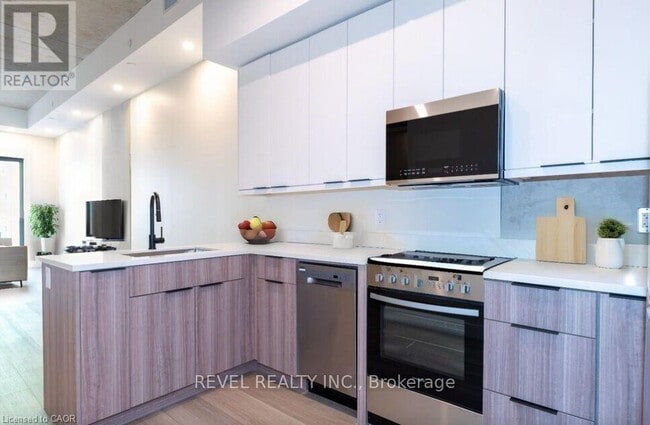 169 James St S in Hamilton, ON - Building Photo - Building Photo