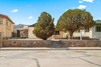 2805 Grant Ave in El Paso, TX - Building Photo - Building Photo
